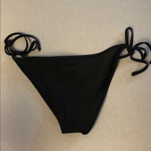 swimsuit bottoms - Picture 2 of 3